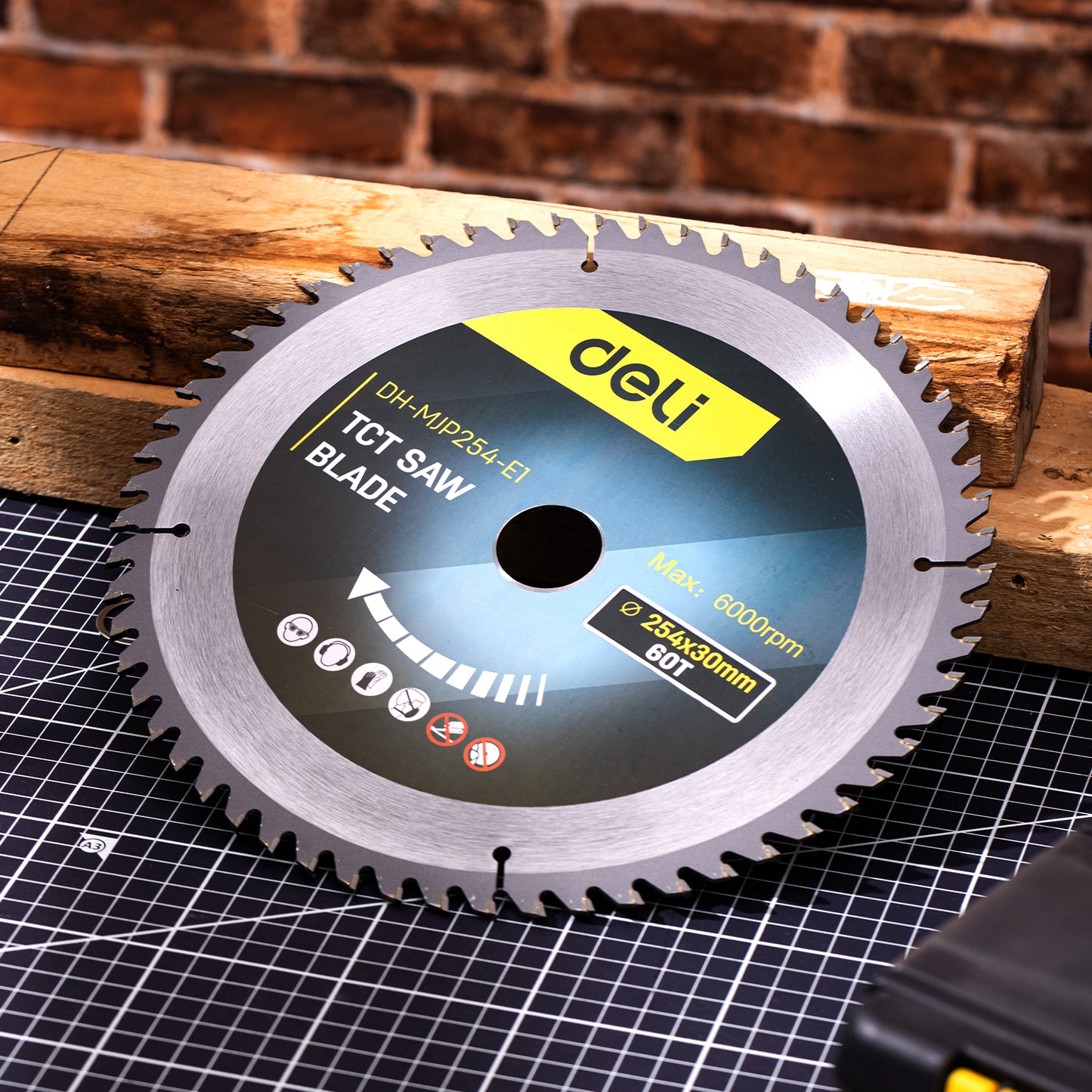 Deli Tools TCT-sahanterä 254 x 30 mm 60 T